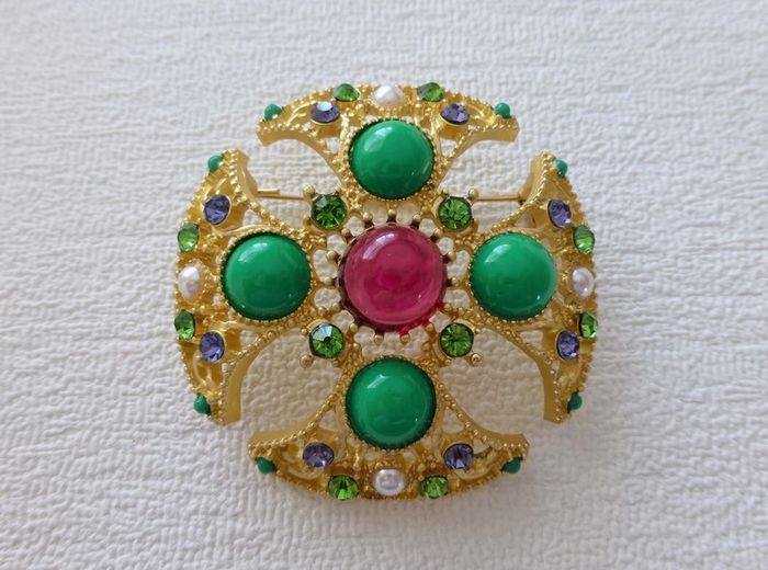 Vintage Style Maltese Cross Pearl Crystal Gold Brooch