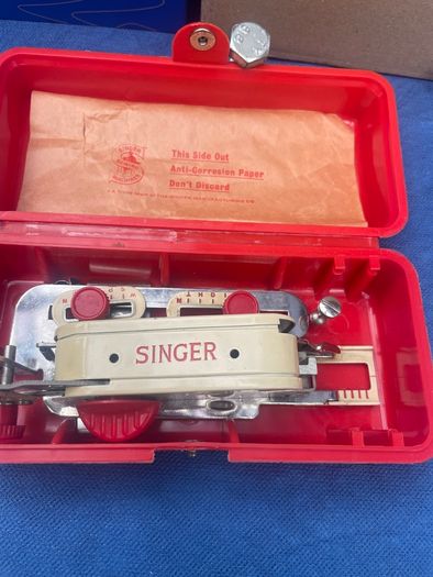 Singer Button Hole Attachment
