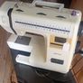 sewing machine Image 2