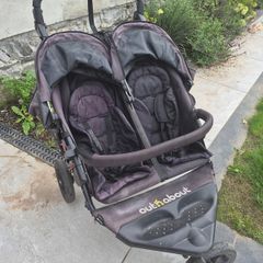 Out n about nipper double v4