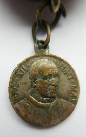 Antique Relic of Ex Praecordiis S.Paulia - Reliquary - Saint