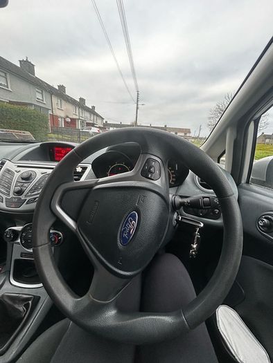 2009 Ford Fiesta