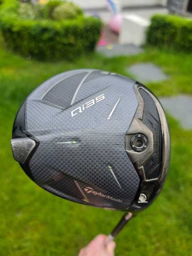 Taylormade Qi35 driver