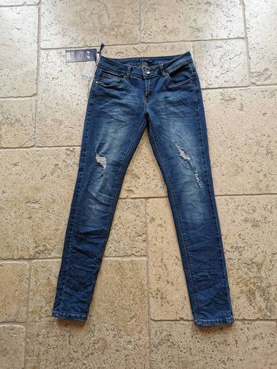 Women's skinny jeans