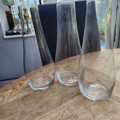 glass vases 25cm. Price for all three.