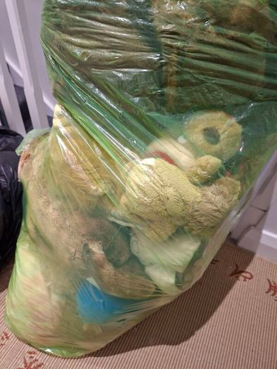 Soft toys/plushes