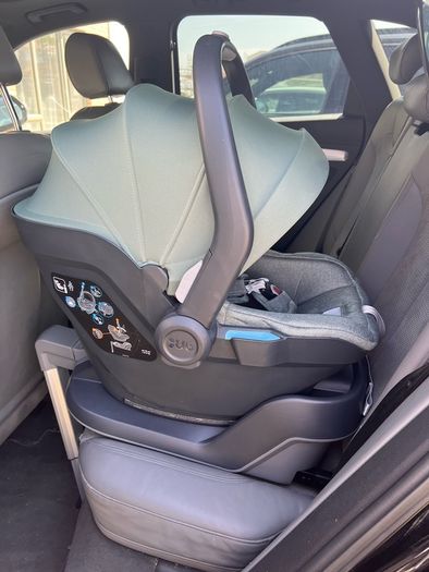 Uppababy Car seat and base