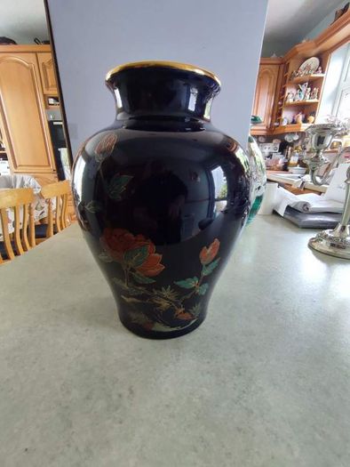 Vintage Arklow Pottery vase Oriental Paradise. Art Collection.