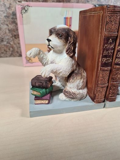 Vintage Puppy Dog bookends the Academy collection hand painted BRAND NEW heavy ceramic man's best friend