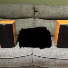 Pair of Bowers & Wilkins Speakers with genuine covers Dm601 s2