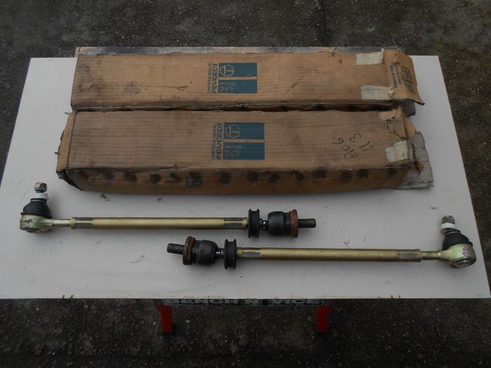 Peugeot 305 Steering Arms.
