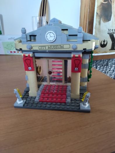 LEGO City: Museum Break-in (60008)
