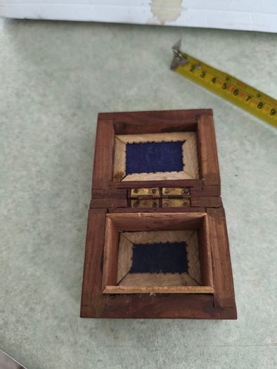 Vintage Small Hinged Carved Floral Wood Box Rings Trinkets