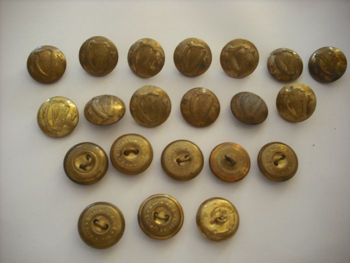 23 buttons irish volteers oglaigh na hereen irish army