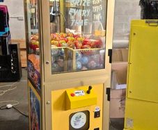 Arcade Claw Machine