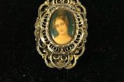 Brooch