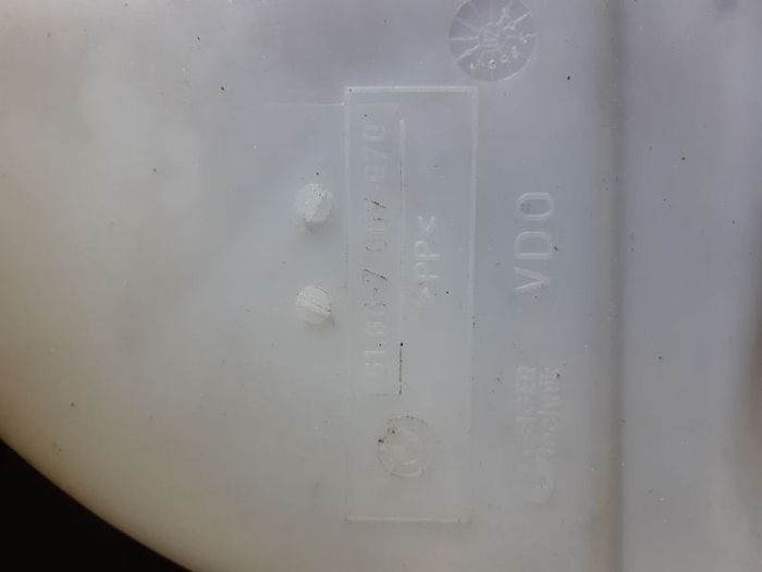 Genuine Used BMW Window Washer Tank E46 7007970