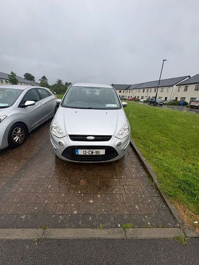 Ford S-Max 2012