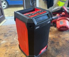 Milwaukee M12 Radio Charger With Bluetooth Dab+ Am/Fm (Bare Unit)