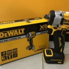 DeWALT 18V XR Cordless Brushless Impact Wrench 1 /2 Inch Drive. The Best A Professional Can Get. Closing down sale - all must go!.