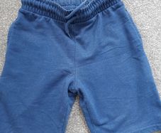 boy's shorts.age 7/8