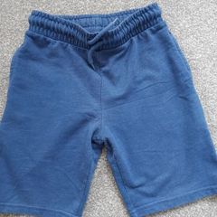 boy's shorts.age 7/8