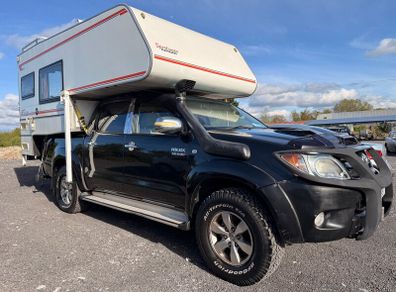 Very rare demountable camper on low mileage Hilux