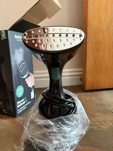 Clothing steamer