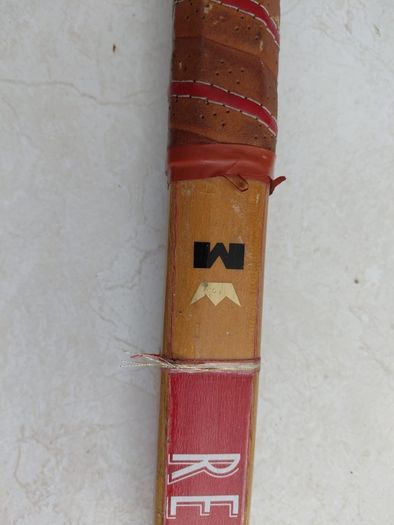 Vintage Tennis Racket Montana Redstroke includes a metal Zephyr maintenance cross for reinforcement 1970s