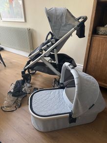 Uppababy vista pushchair / stroller / bag colour William