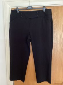 NEXT Black cropped tailored ladies trousers with button detailed waistband NEW