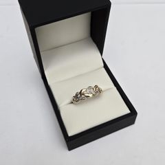 9ct Yellow Gold Knot Diamond Ring