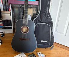 Donner Acoustic Guitar