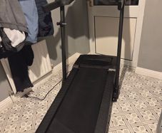 Treadmill ( folding)