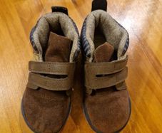 Toddler shoes size 5