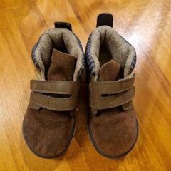 Toddler shoes size 5