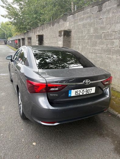 Toyota Avensis 2015