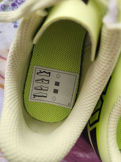 kids trainers