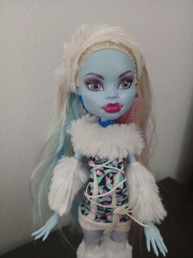 abbey abombable G1 complete outfit and pet