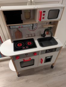 Wooden kitchen with light and sound effect