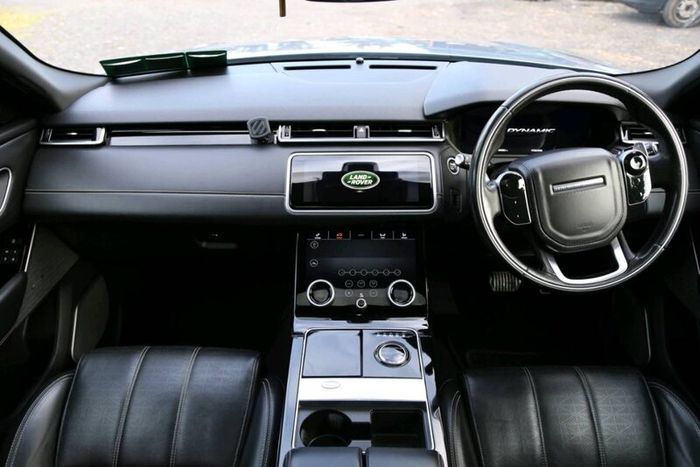201 range rover velar HSE  R-Dynamic