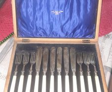 Antique Silver Plated Cutlery Set, John Dyson & Sons Silversmiths Based in Leeds, England. They were historically prominent for manufacturing High Quality Silver Wares and Jewellery.