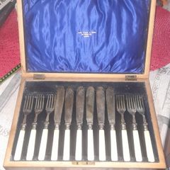 Antique Silver Plated Cutlery Set, John Dyson & Sons Silversmiths Based in Leeds, England. They were historically prominent for manufacturing High Quality Silver Wares and Jewellery.