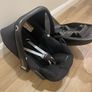 Maxi Cosi Carseat and Base Image 2