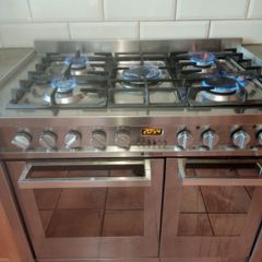 Hotpoint gas hob electric oven