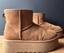 UGG Classic Mini Platform Boots Chestnut  EU 39  UK 6