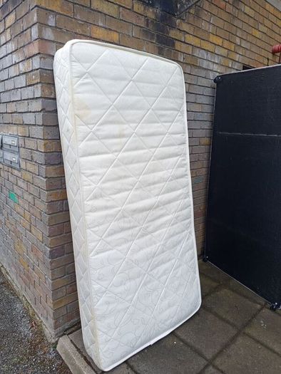 Single bed