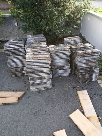 Roof tiles