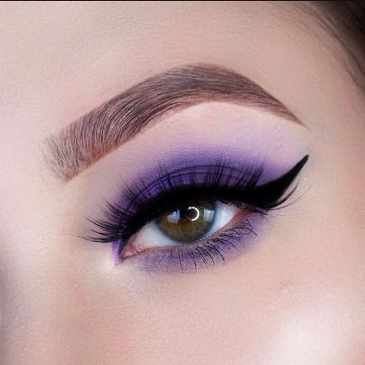Purple Makeup Palette - excellent for parties + matching lip colours available!