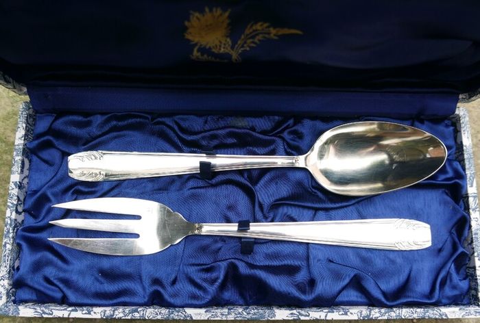 Vintage Set From The Goldsmith's House Le Chardon in its original box